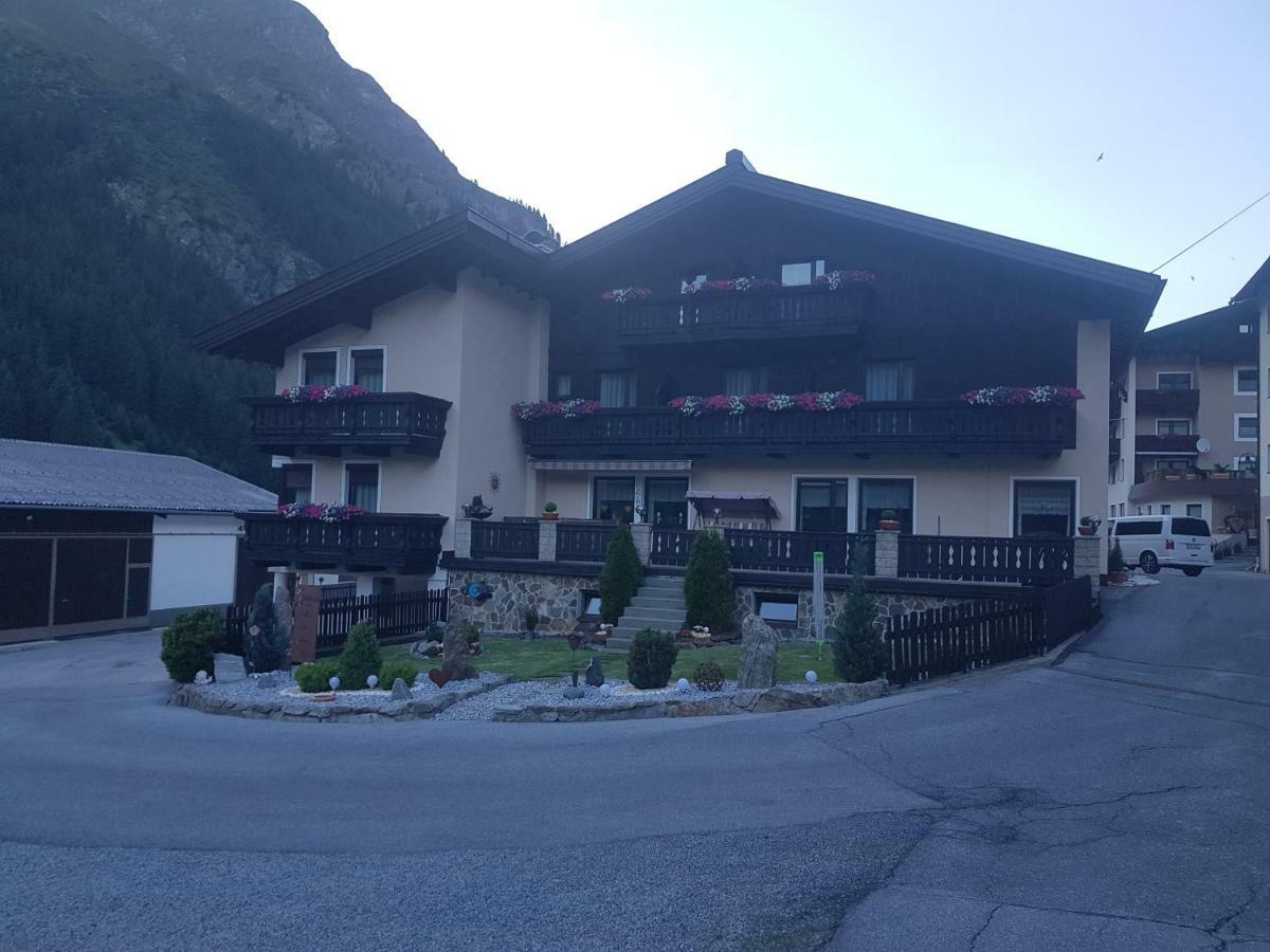 ザンクト・レオンハルト・イム・ピッツタール Haus Margret Bed & Breakfast エクステリア 写真